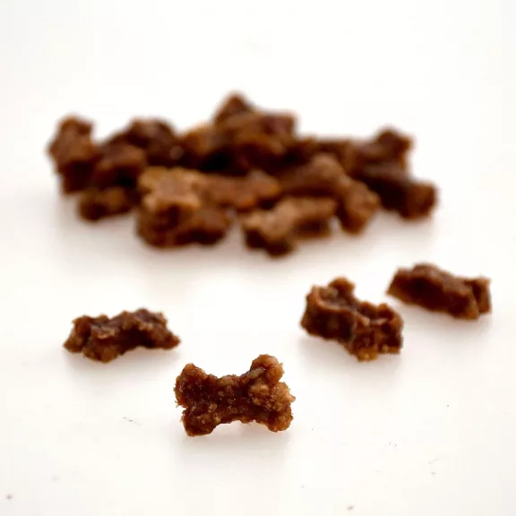 SANADOG Mini Tréning snack csirkehús, áfonyával 1kg