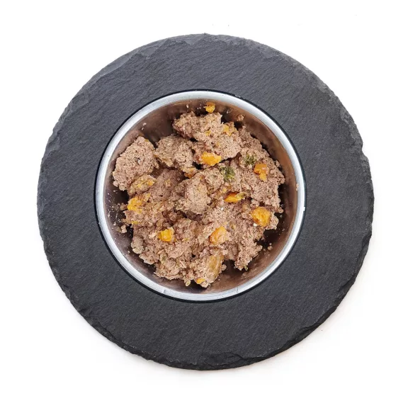 SANADOG párolt konzerv menü lóhús, quinoa, áfonya 400g